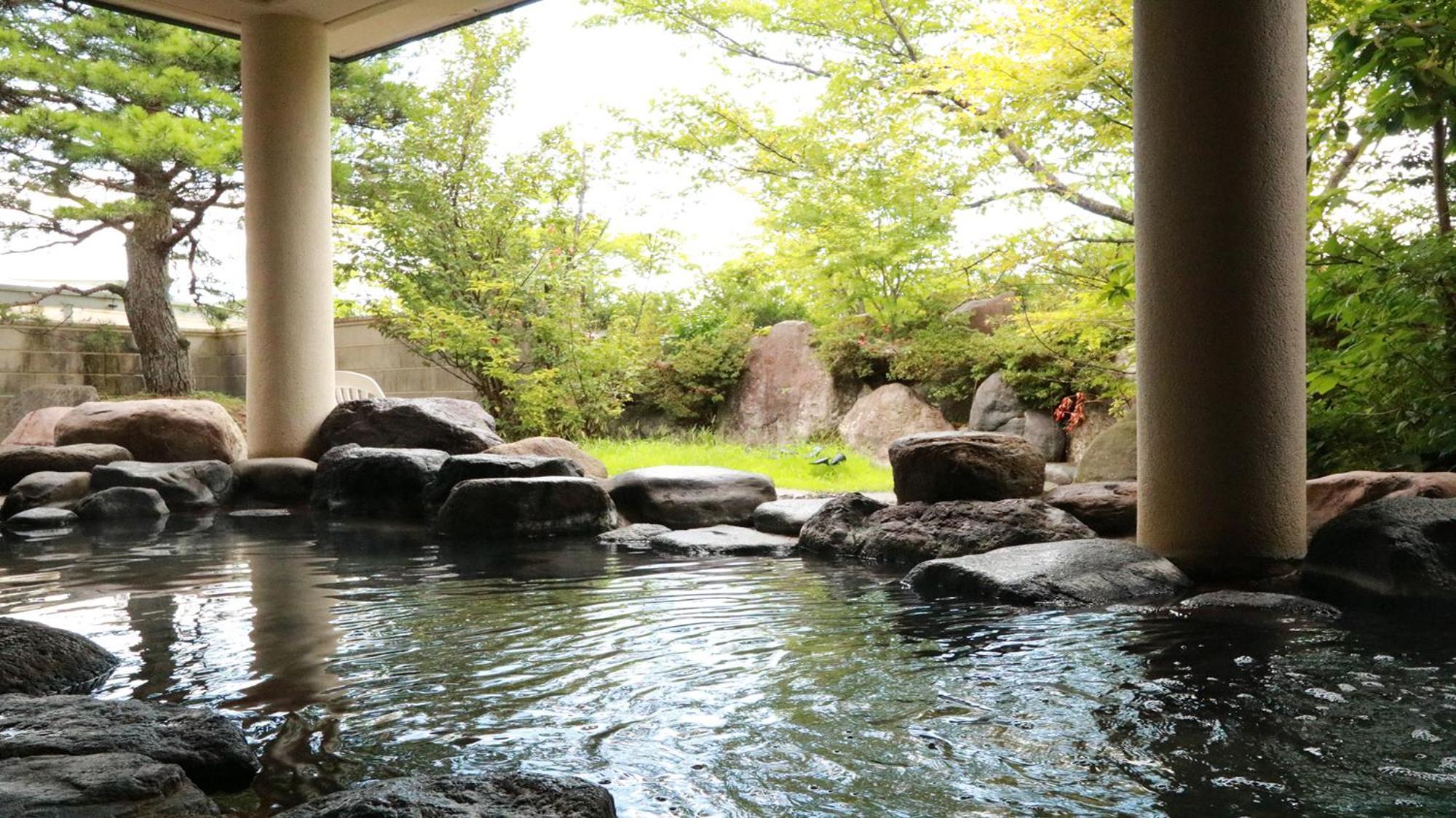 נאנטו Satoyama Auberge & Hot Spring Wellness Spa Sakuragaike Kurgarden מראה חיצוני תמונה