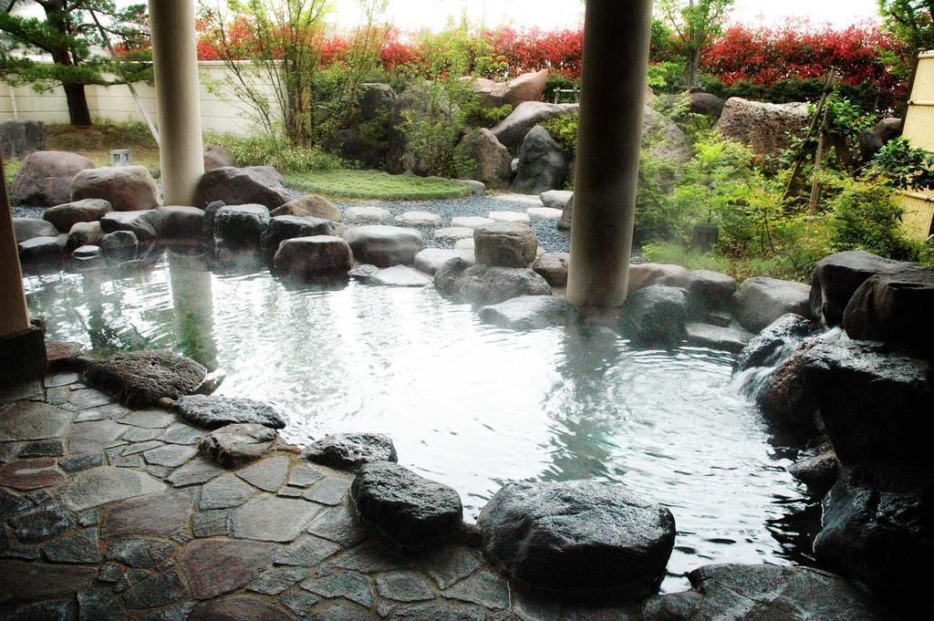 נאנטו Satoyama Auberge & Hot Spring Wellness Spa Sakuragaike Kurgarden מראה חיצוני תמונה